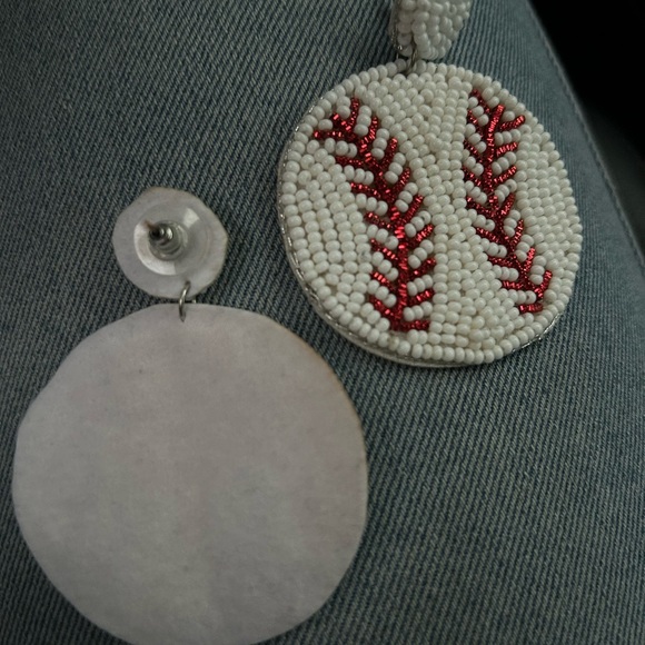 Baseball beaded earrings - Picture 2 of 2